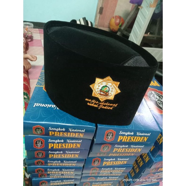 peci logo sendiri custom