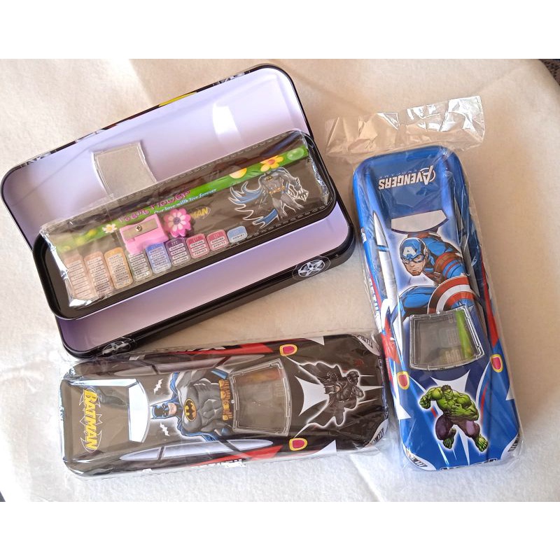 

tempat pensil set karakter