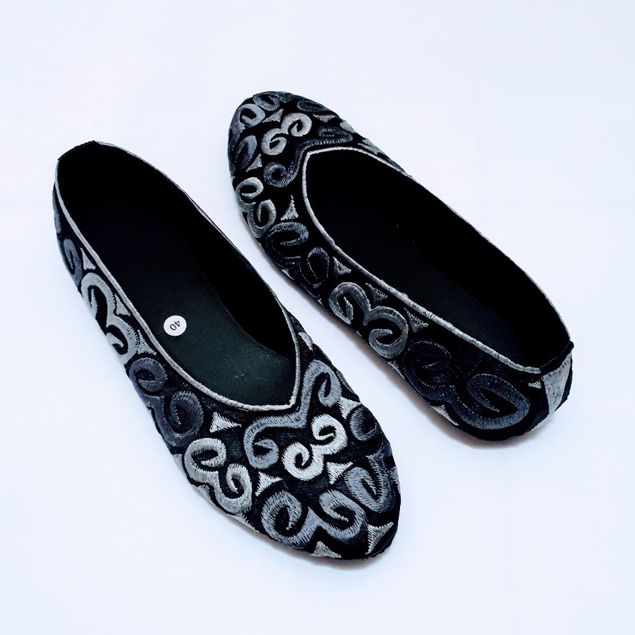 etnik fashion sepatu wanita slip on flat bordir kumis abu