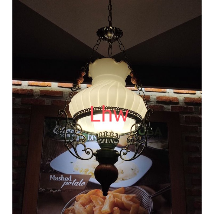 Lampu hias gantung betawi besar kuning atau putih uk 30cm dekorasi teras,balkon 4440,2220