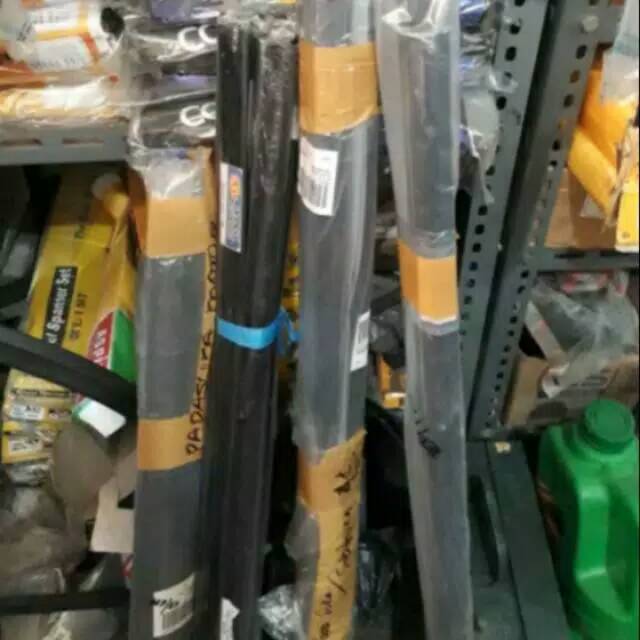 Karet pelipit plipit pintu/kaca luar Isuzu Panther kapsul 1 set isi 4 depan belakang kiri/knn