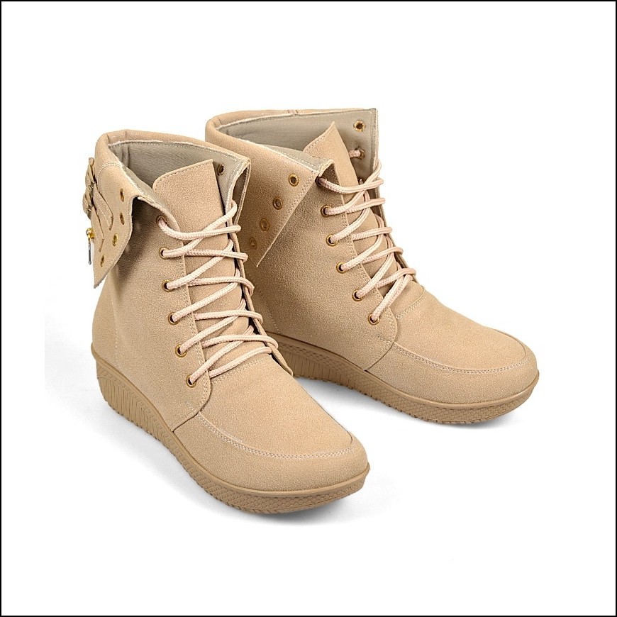 Sepatu Boots Wanita Korea Kasual Sintetis Cream