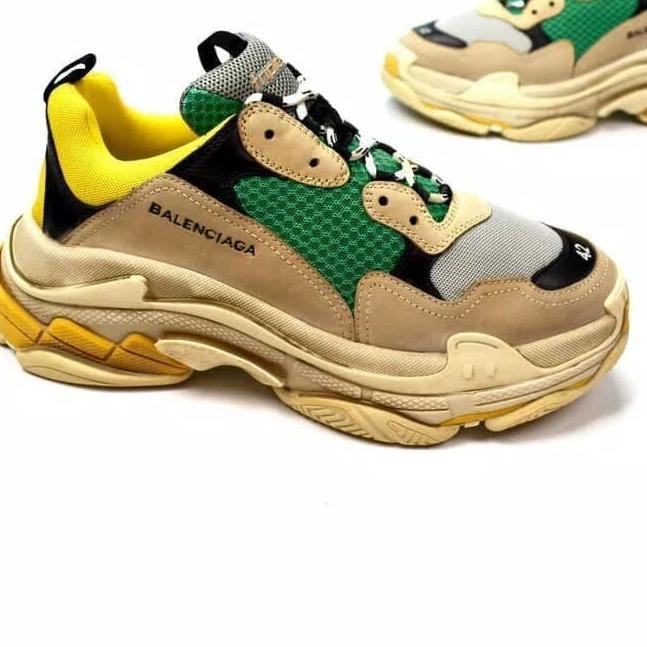 Balenciaga Triple S sneakers HK$7,900 Order Overseas, Ship to