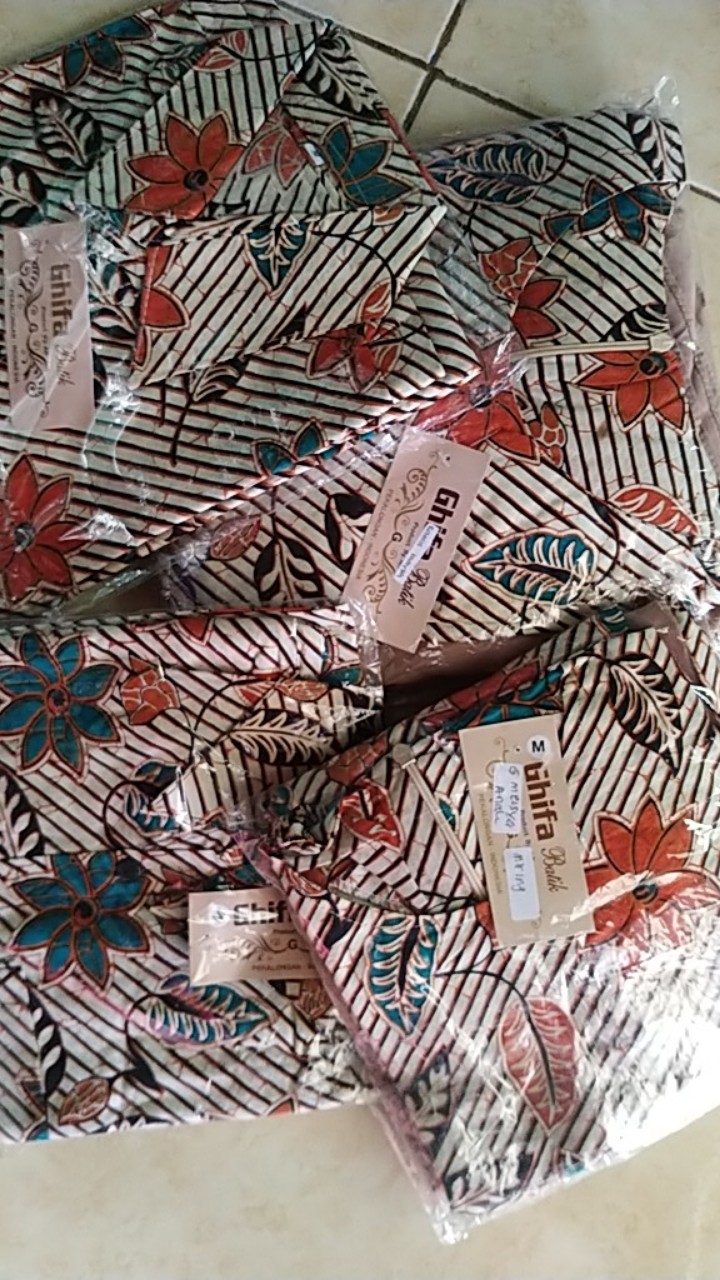 Baju Batik Keluarga Sarimbit Batik Keluarga Gamis Batik Couple Keluarga