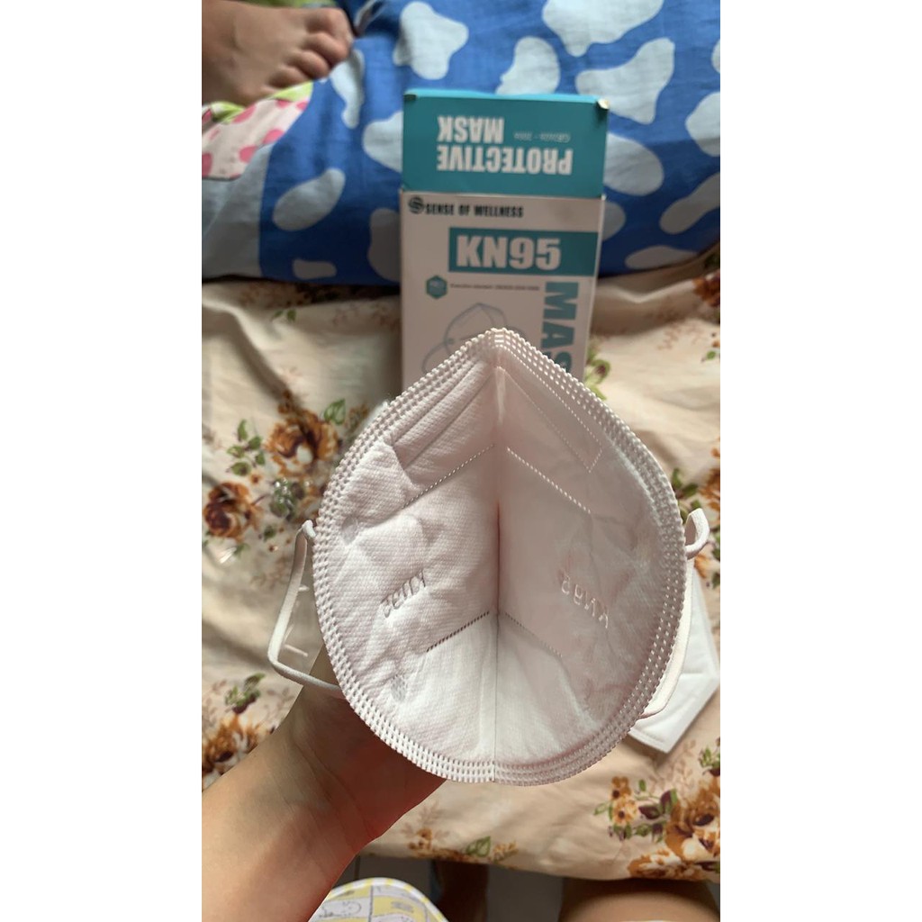 MASKER KN95 SENSE OF WELLNESS HEADLOOP ISI 12 PCS/BOX 5 PLY
