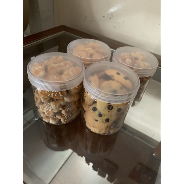 

cookies, kastengel dan kue kacang