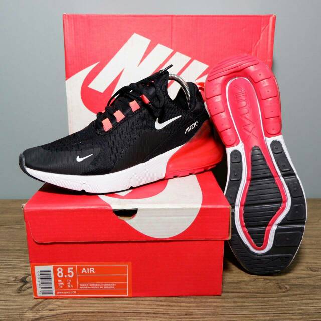 Nike air max 270 black red