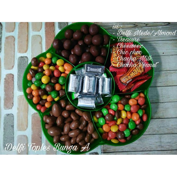 

Coklat delfi mix silverqueen bites toples bunga sekat 6 PROMO