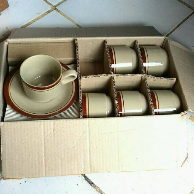 Gelas keramik set cangkir keramik set cangkir tatakan Gelas keramik set cangkir keramik set cangkir tatakan