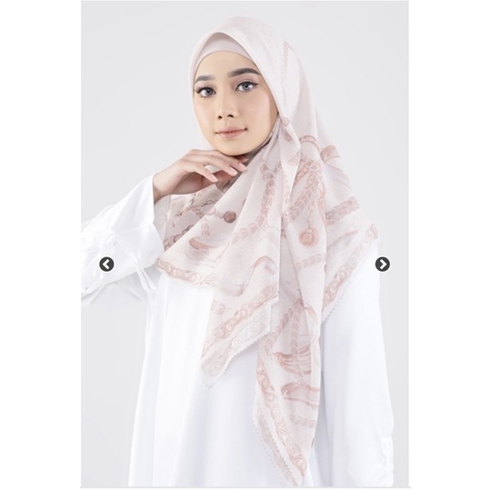 BUTTONSCARVES X DIANA DSAKS - The Chain Series Ivory