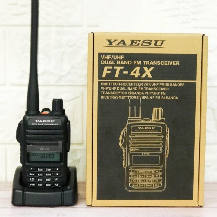 HT yaesu Ft 4X dual band original