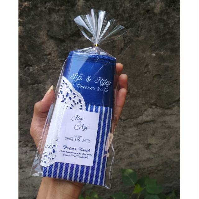 Souvenir dompet salur kemas plastik