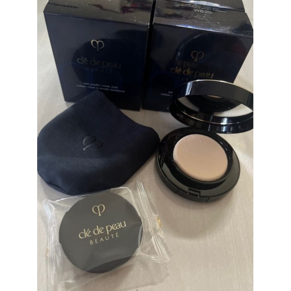 cle de peau radiant cream to powder foundation