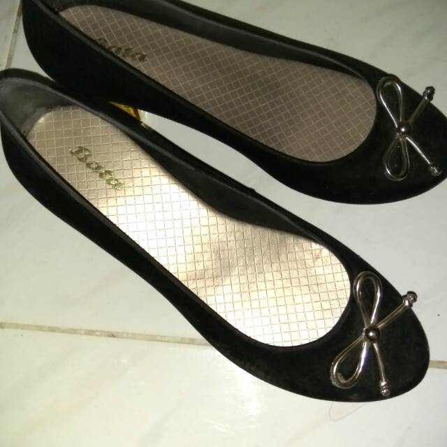 LOW HEELS BATA ORIGINAL