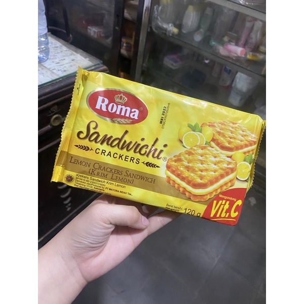 ROMA SANDWICH LEMON CREAM CRACKERS