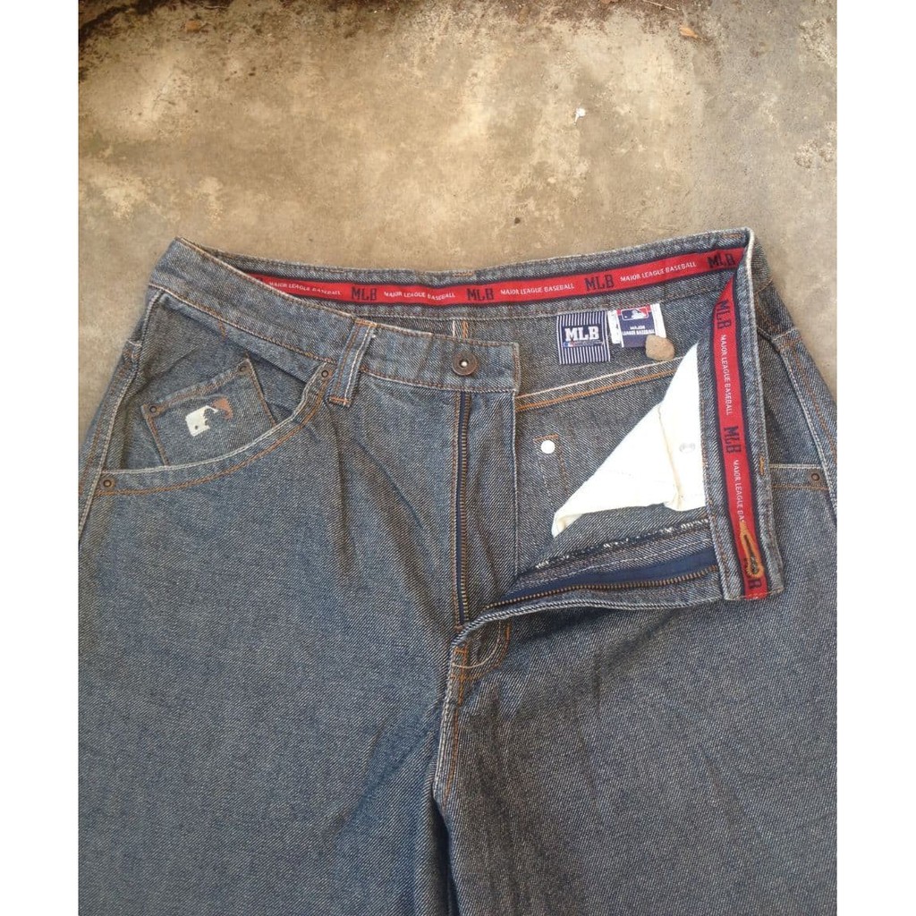 SOLD MLB YANKEES JEANS SECOND