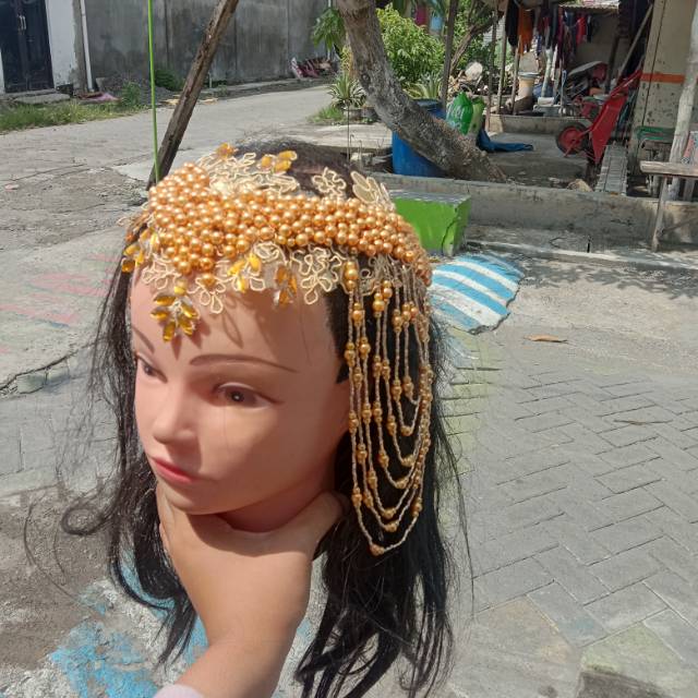 Aksesoris cleopatra berjuntai