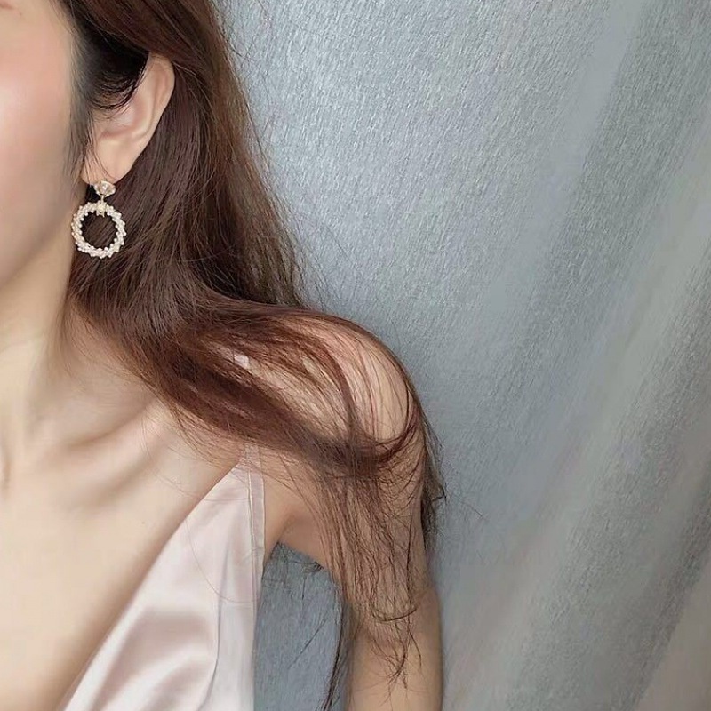 A Korea baru high-grade Pearl geometris anting-anting serbaguna niche hipster anting-anting giwang t