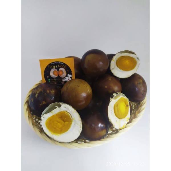

Telur Asin Bakar Homemade Khas Karawang isi 4 butir