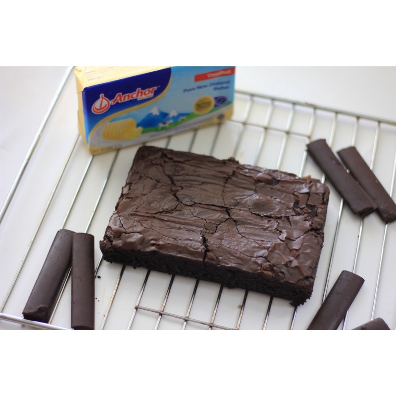 FUDGY BROWNIES DOUBLE CHOCO (BROWNIES PANGGANG UKURAN 15x10)