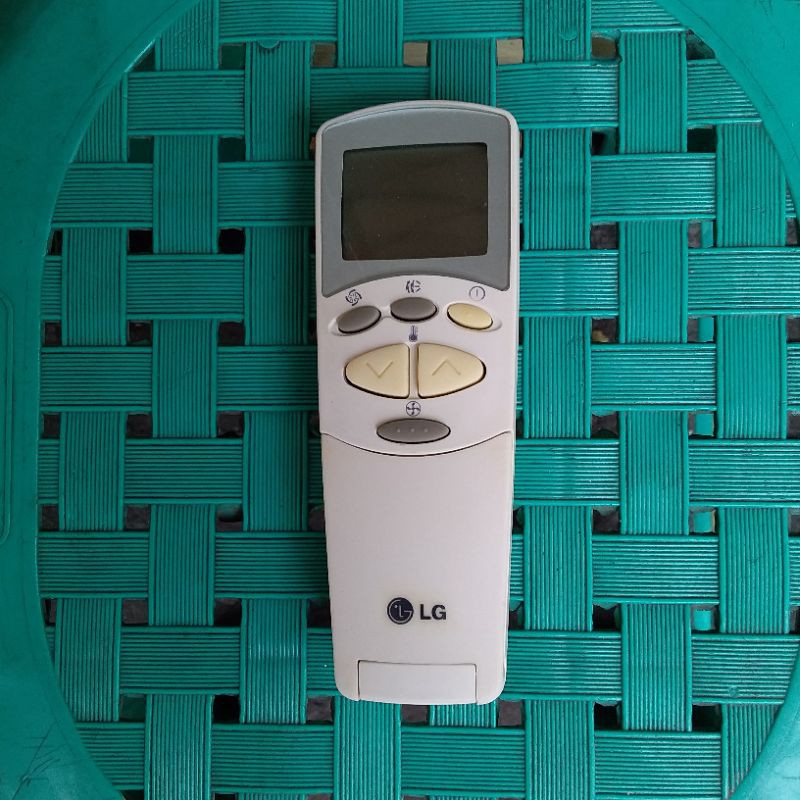 REMOTE AC LG SERI AKB32788917 ORIGINAL