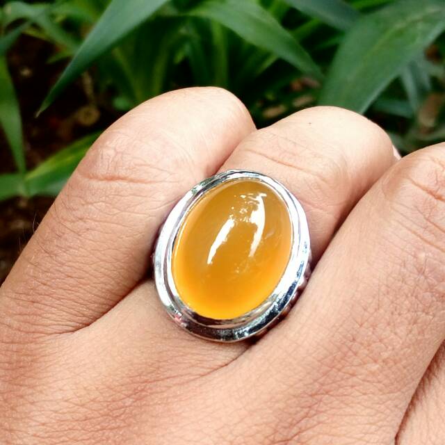 Cincin batu akik natural yellow chalcedony super grade A kristal tinggi, luster dan begiwang