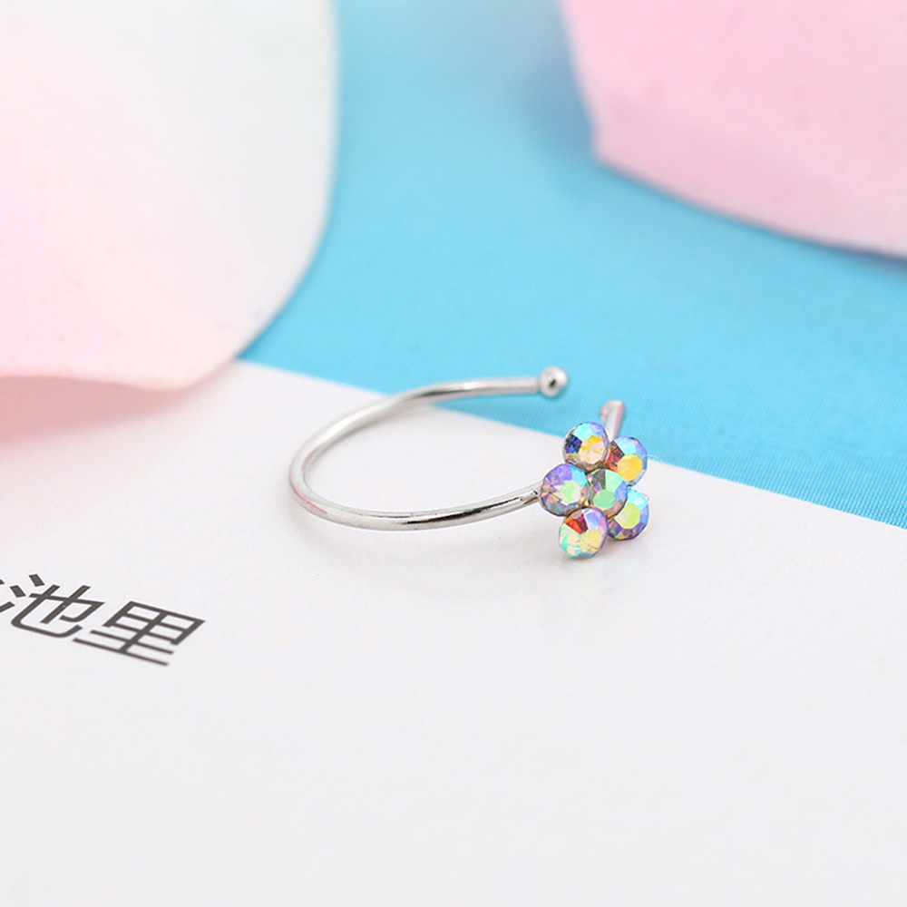 【COD Tangding】Cincin Hidung Palsu Bentuk C Desain Plum Blossom