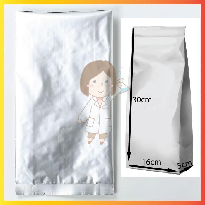 

PACKING ALUMUNIUM FOIL STANDING BAG GUSSET 80MICRON DOFF 30X16X5CM