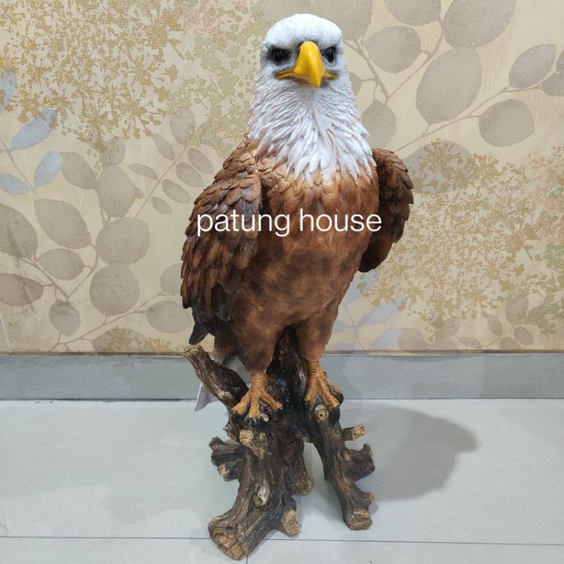 Patung Burung Elang