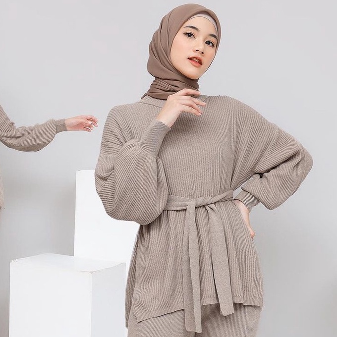 Sweater rajut VALERI FREE BELT BY GALLERA.ID