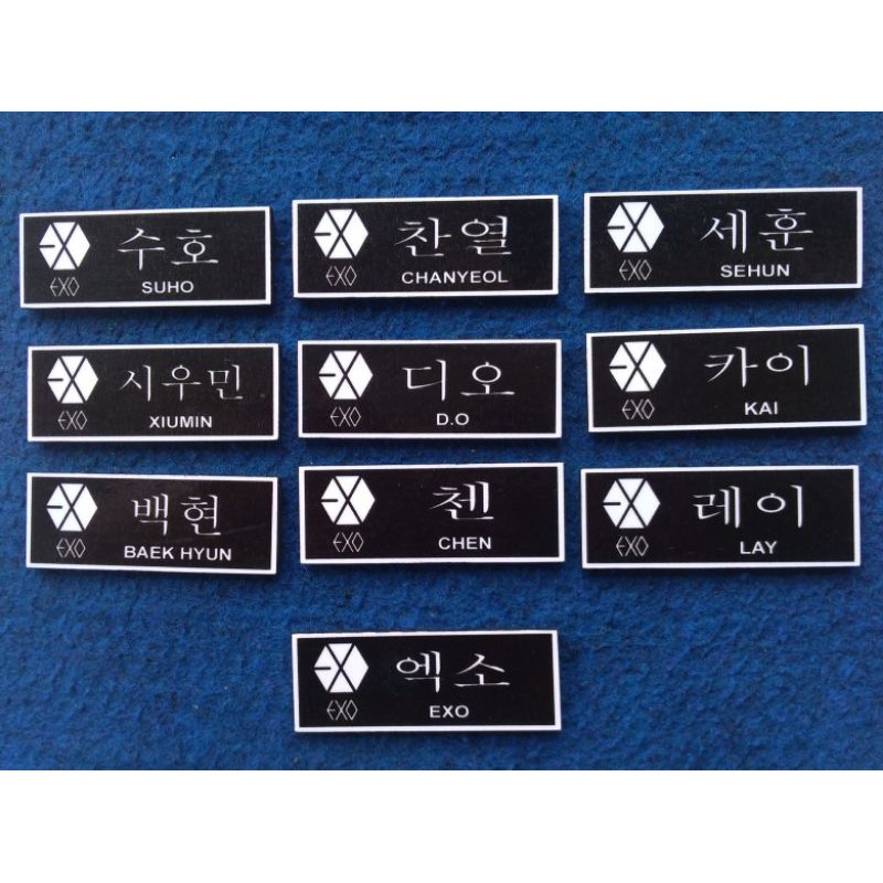 Jual pin kayu nametag member kpop hangul exo | Shopee Indonesia