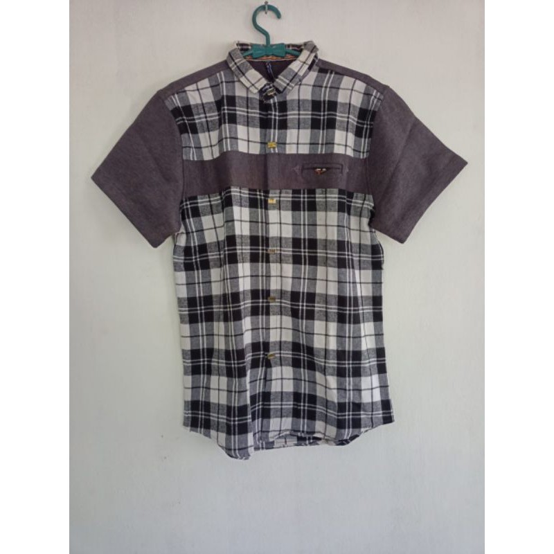 Preloved Kemeja Gior Gano