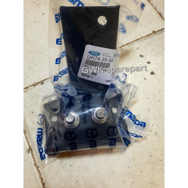 Trans mounting transmisi belakang Ford Everest Ori