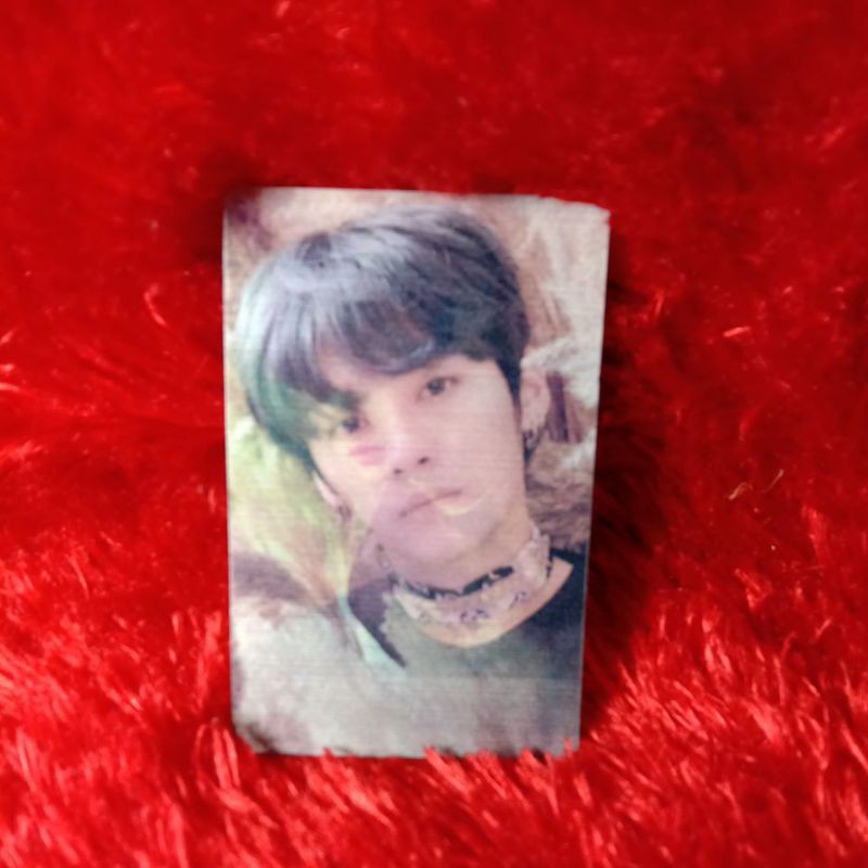 BOOKED Lee Know Lenti Levanter