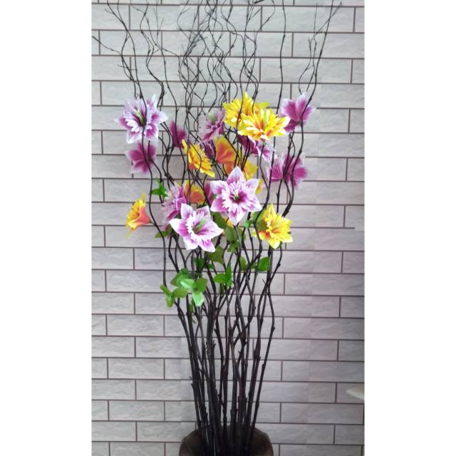 Bunga sepatu hiasan bambu ulir