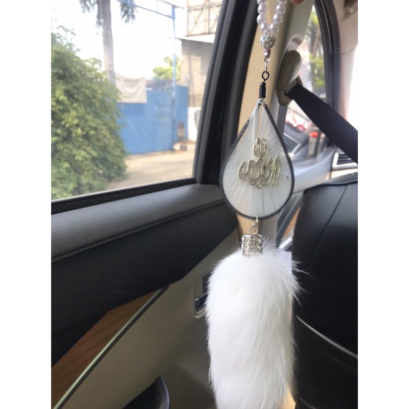 gantungan spion mobil Allah bulu putih Gantungan Spion Dalam Bulu Bulu DAD Crown Mahkota Chxnel