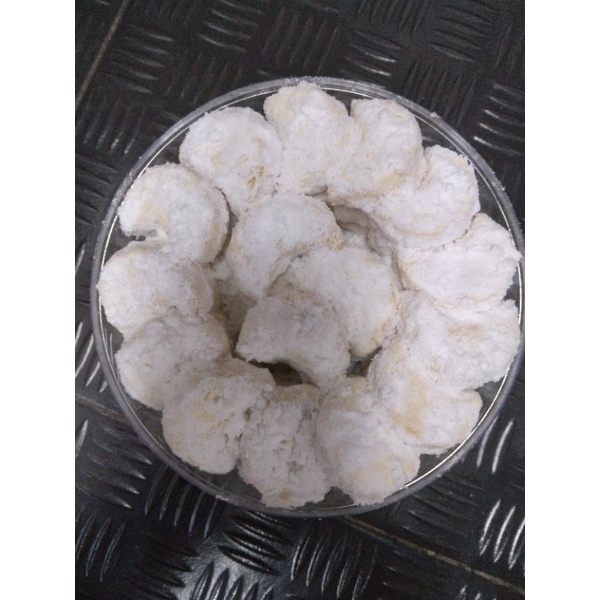 

putri saljukacang mede