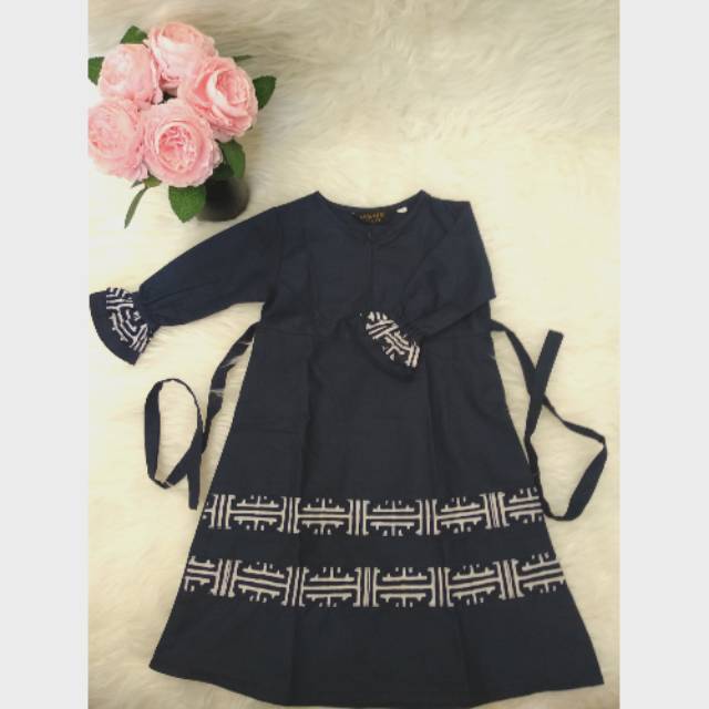 Gamis anak merk uwais size 1 (up to 2th)