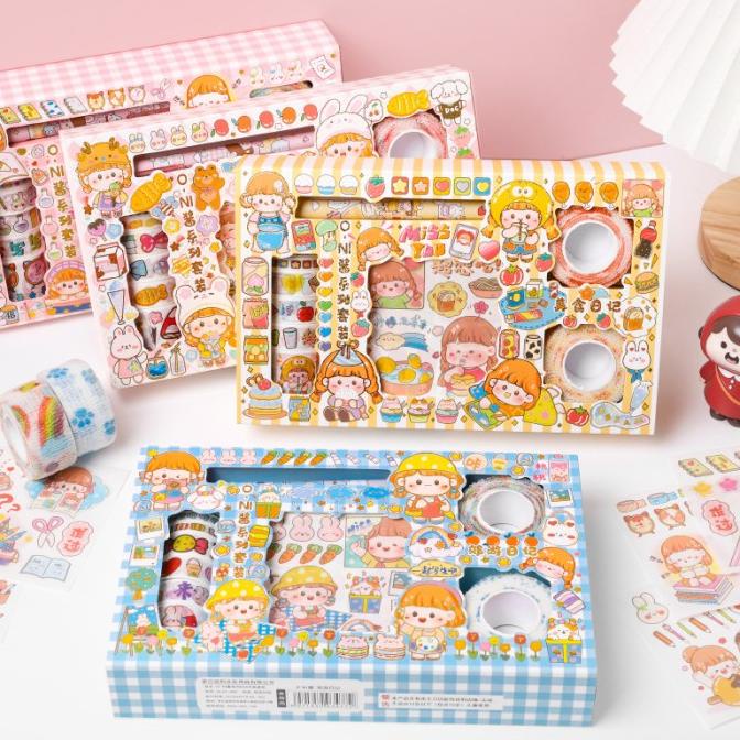 

(BISA COD) Stiker 1 Set Box Karakter Lucu + Roll Stiker + Pulpen Cutter BERKUALITAS Kode 25