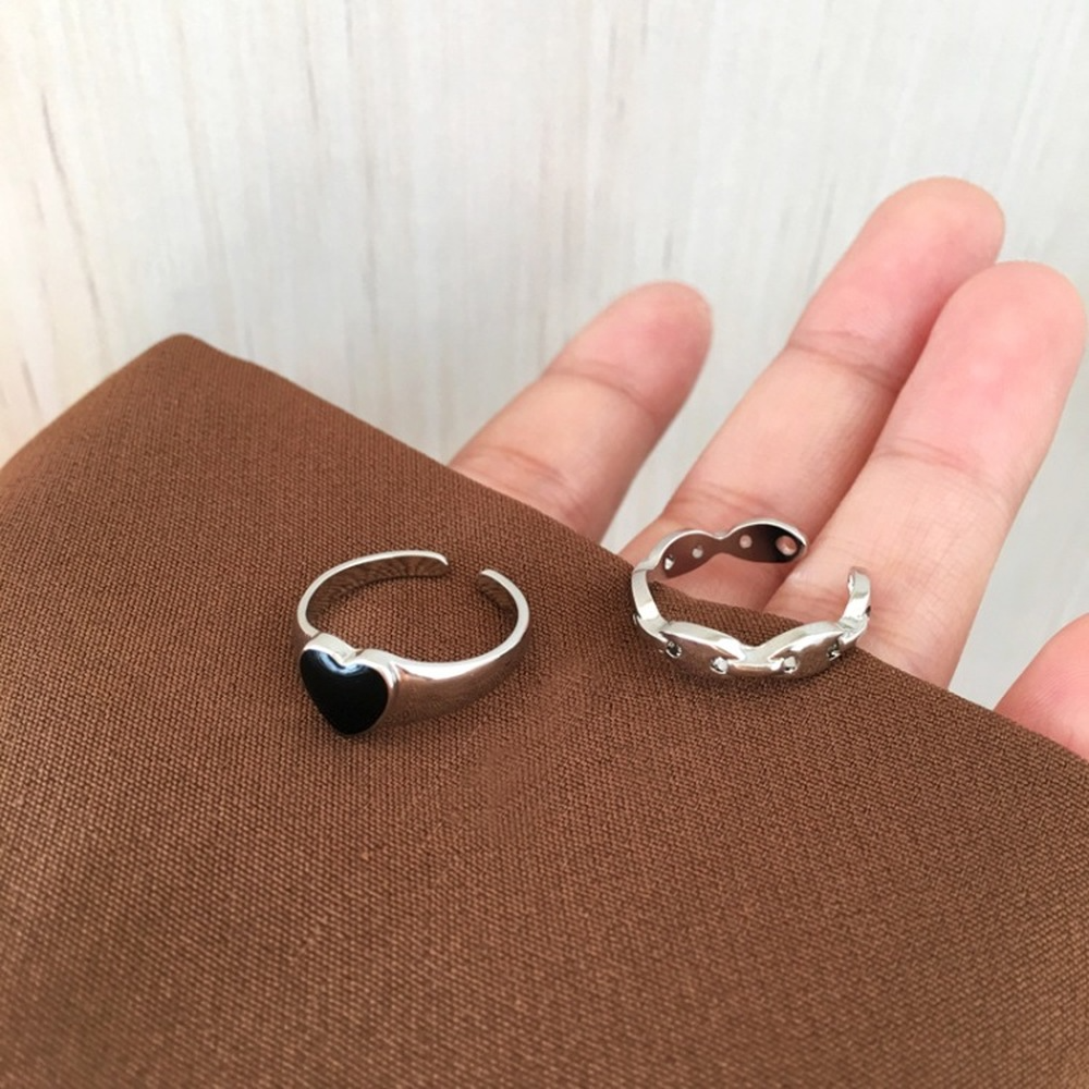 2pcs / Set Cincin Model Terbuka Dapat Disesuaikan Bentuk Hati Warna Hitam