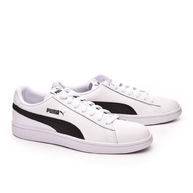 puma smash v2 white black