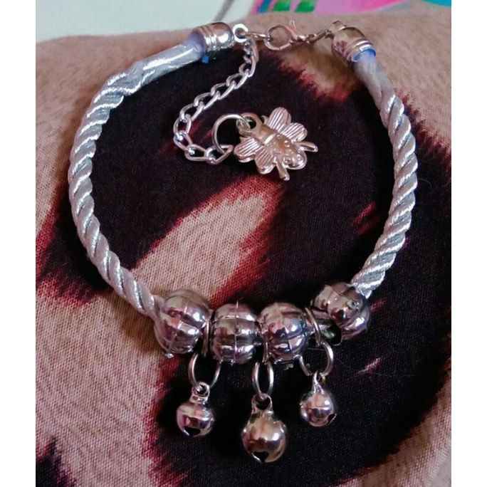 kalung kucing full silver keren buat kucing berbulu hitam