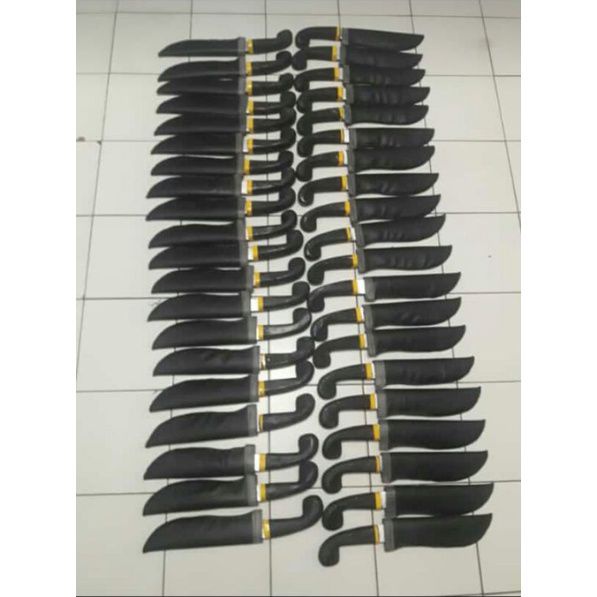 Golok golokan kayu aksesoris baju Betawi golok mainan