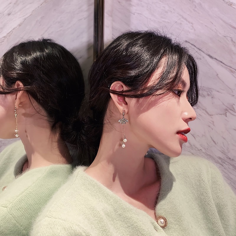 Anting Tusuk Gantung Temperament Bahan Silver Hias Mutiara Gaya Koreatrendy Tipis Untuk Wanita