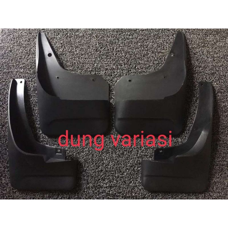 mudguard karpet lumpur grand innova 2009-2015 hitam