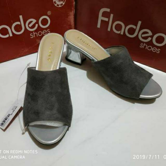 sz 37 semua heels pesta n bludru merk FLADEO