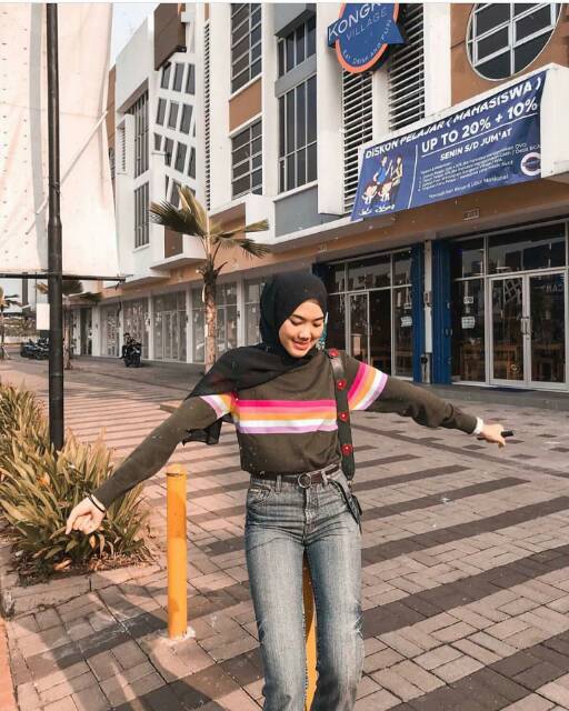 Sweater Rajut TurtleNeck RainBow Wanita - Atasan Rajut pelangi