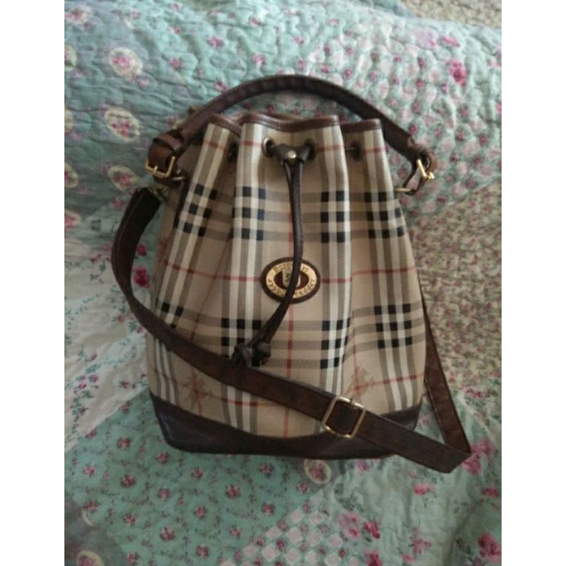 burberrys london auth