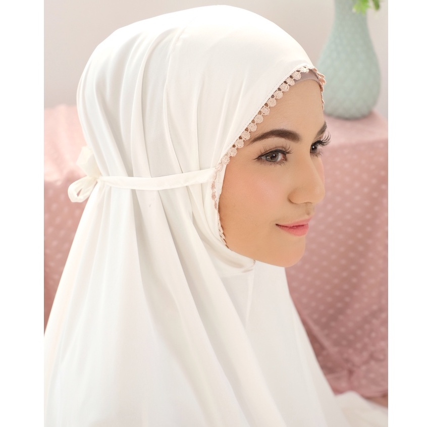 Mukena Mini Travel Crochet/Piqot Armani Silk