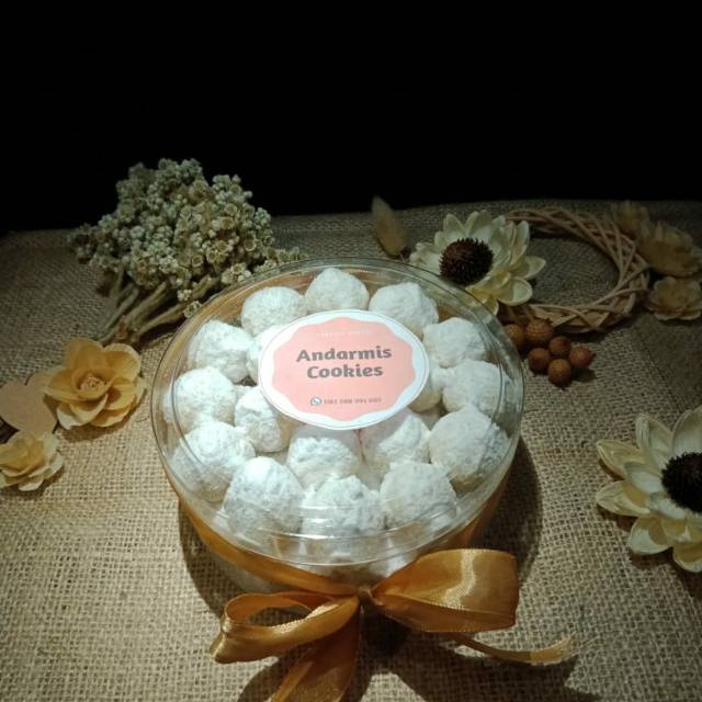 

Kue Putri Salju